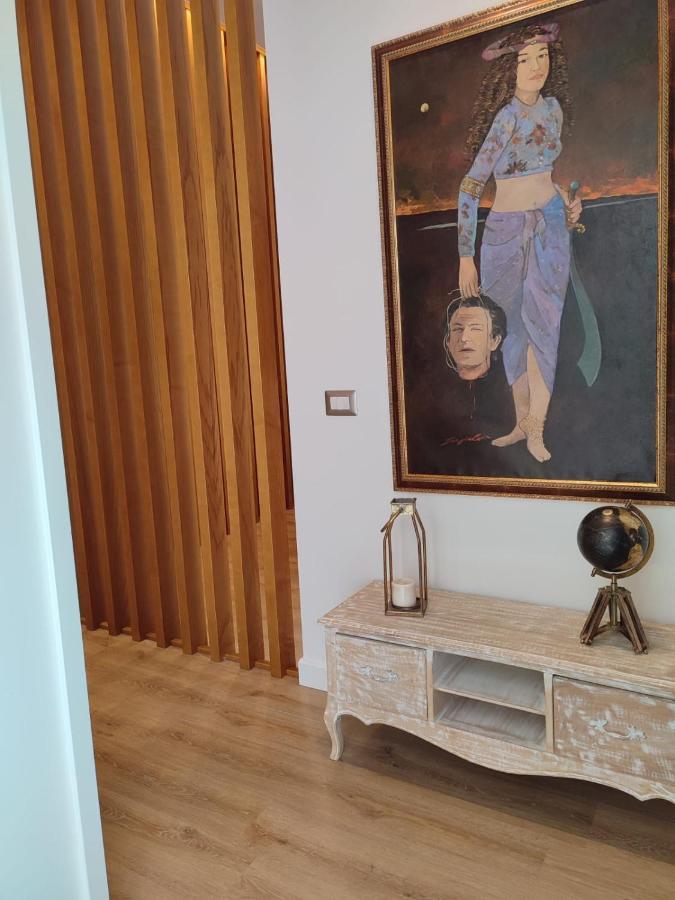 Solimena House 44 *