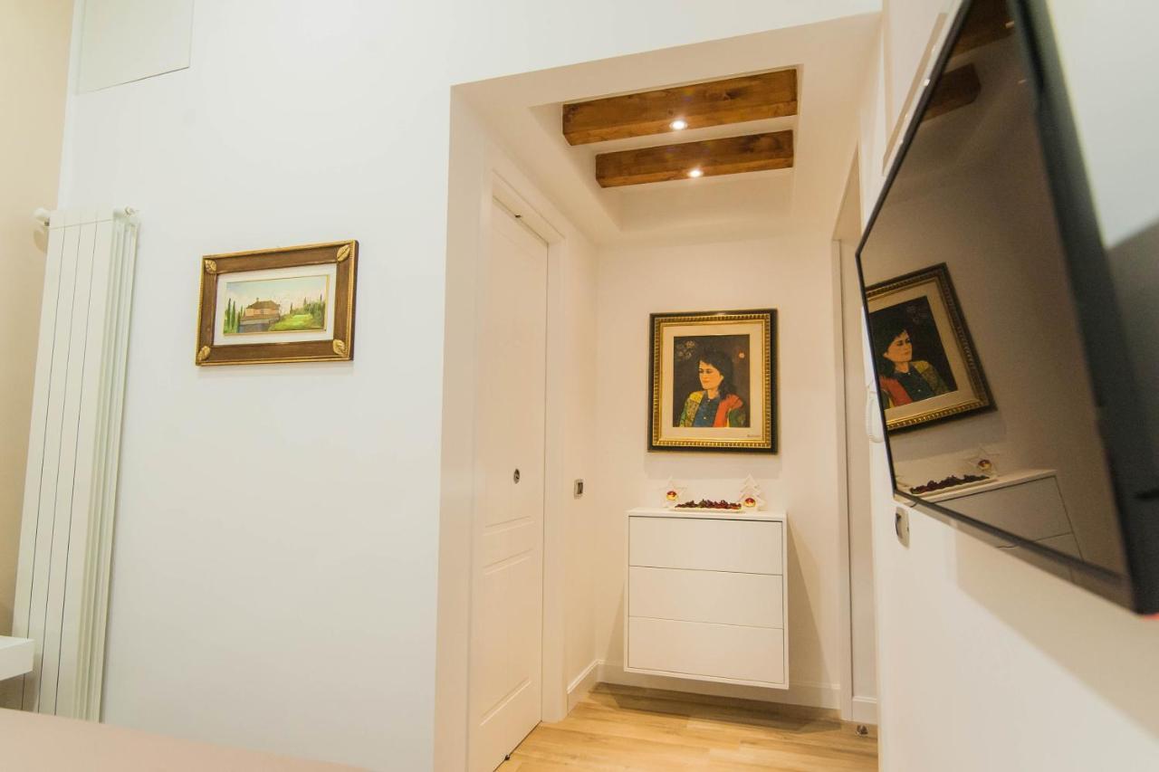 Solimena House 44 *
